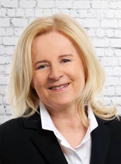 Mag. Johanna Gogler-Reiter, MBA